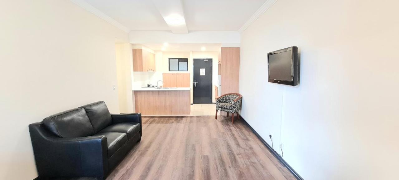 Hotel Ramada By Wyndham Brisbane Windsor Exterior foto