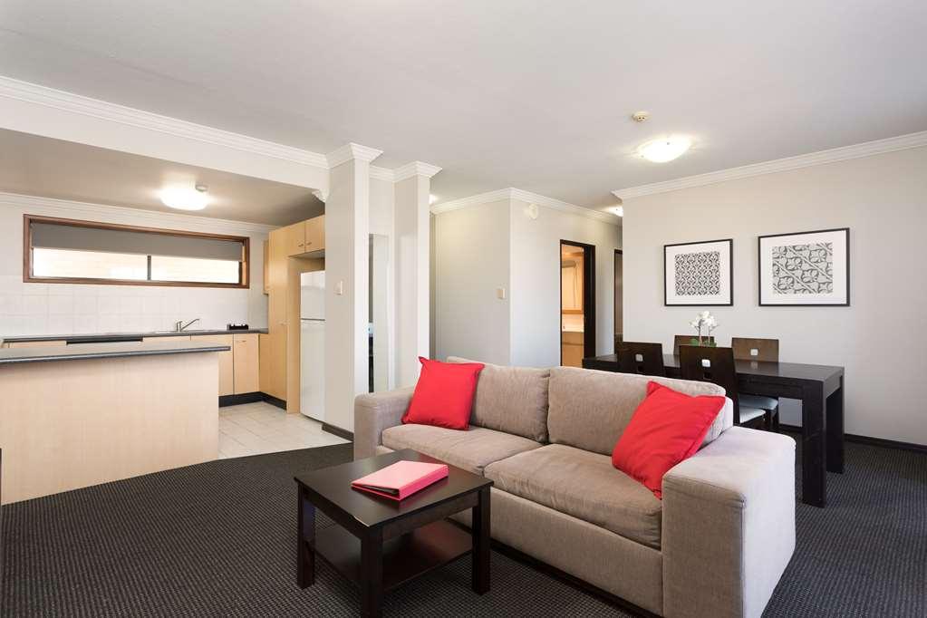Hotel Ramada By Wyndham Brisbane Windsor Habitación foto