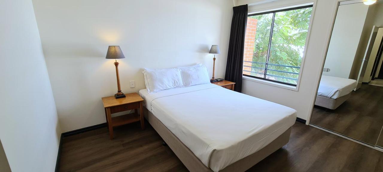 Hotel Ramada By Wyndham Brisbane Windsor Exterior foto