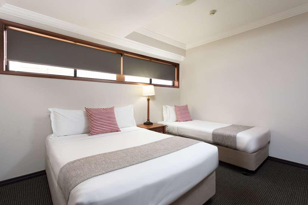 Hotel Ramada By Wyndham Brisbane Windsor Habitación foto