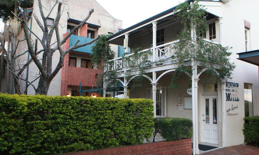 Hotel Ramada By Wyndham Brisbane Windsor Exterior foto