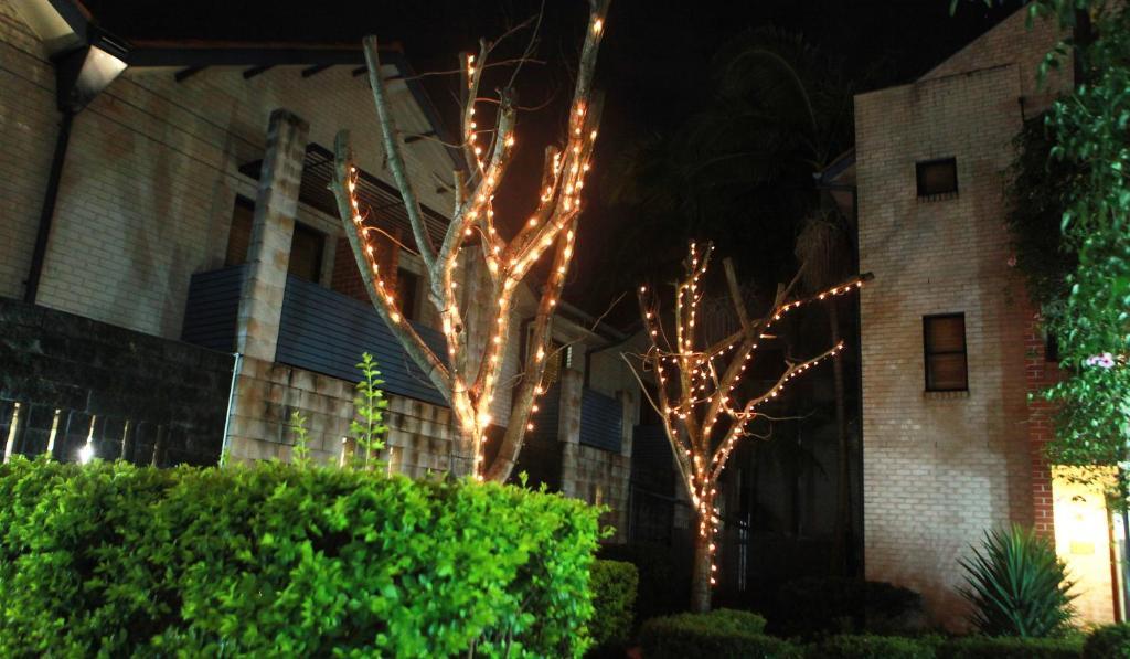 Hotel Ramada By Wyndham Brisbane Windsor Exterior foto