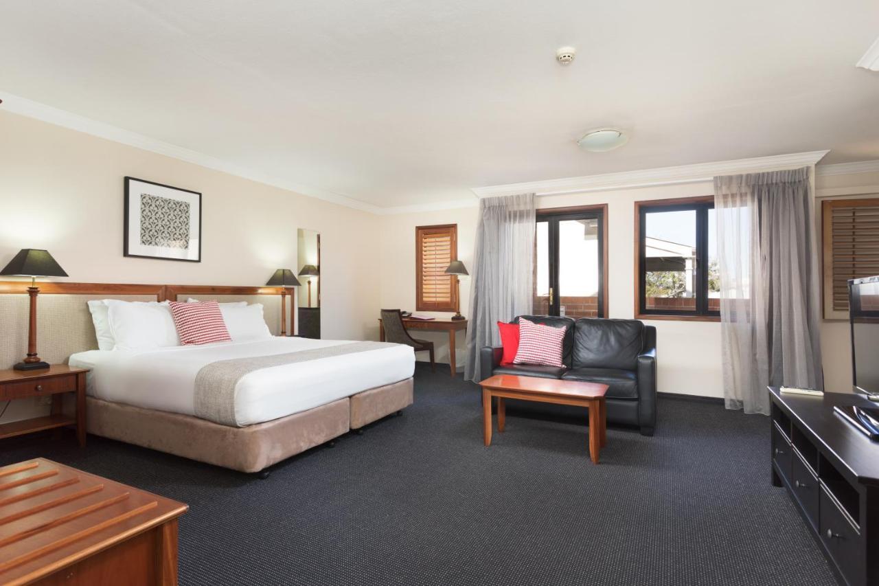 Hotel Ramada By Wyndham Brisbane Windsor Exterior foto