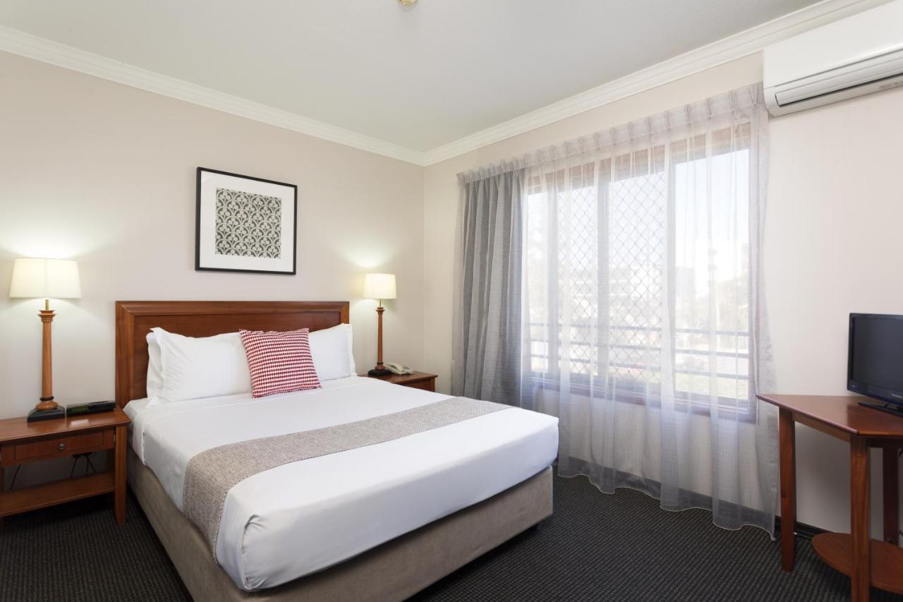 Hotel Ramada By Wyndham Brisbane Windsor Exterior foto