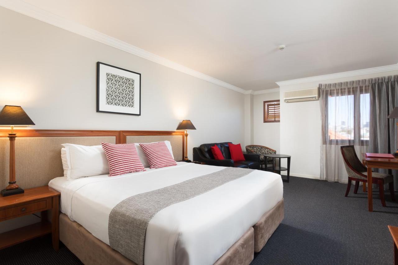 Hotel Ramada By Wyndham Brisbane Windsor Exterior foto