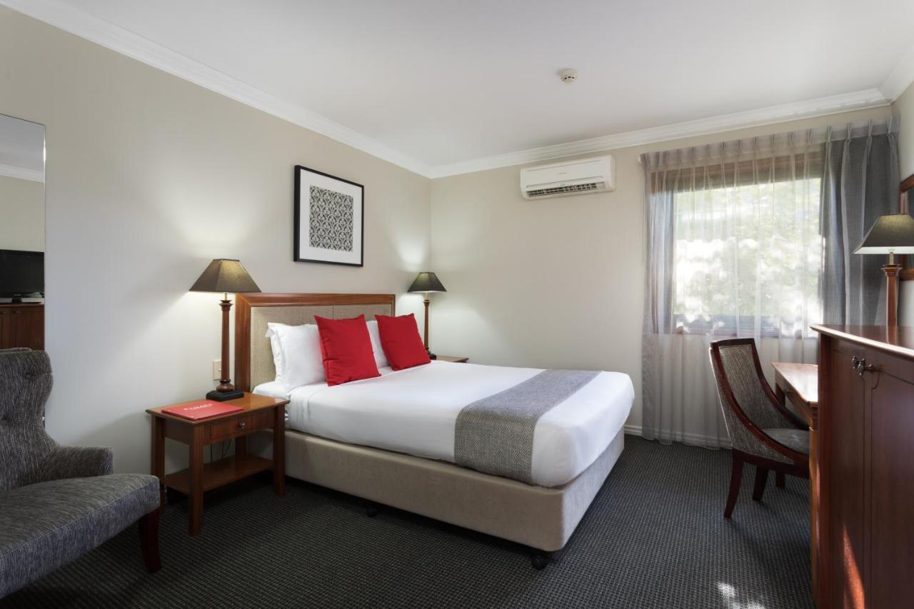 Hotel Ramada By Wyndham Brisbane Windsor Exterior foto